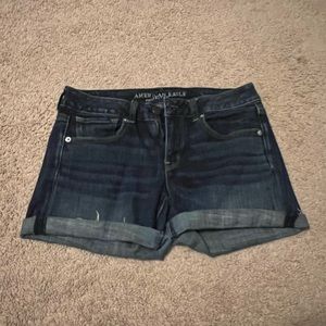 American Eagle | Dark Wash Jean Short - Size: 8